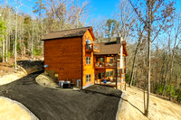 Timber Tops - Serenity Splash Lodge