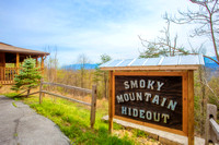 Bear Camp - Smoky Mt. Hideout