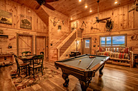 4-QueenBee-GameRoom