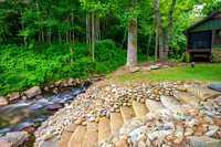 2-LaurelCreekLodgeBearHugs